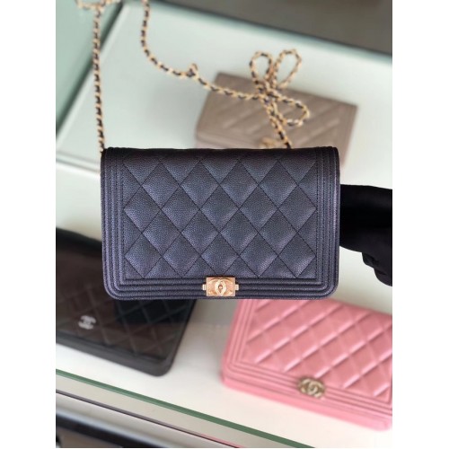 Oryginalny portfel BOY CHANEL na łańcuszku, metal w kolorze złotym B80287, czarny