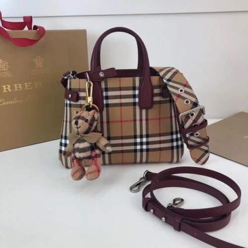 Torebka typu crossbody w kratkę BURBERRY Baby Banner 10443 Burgundy