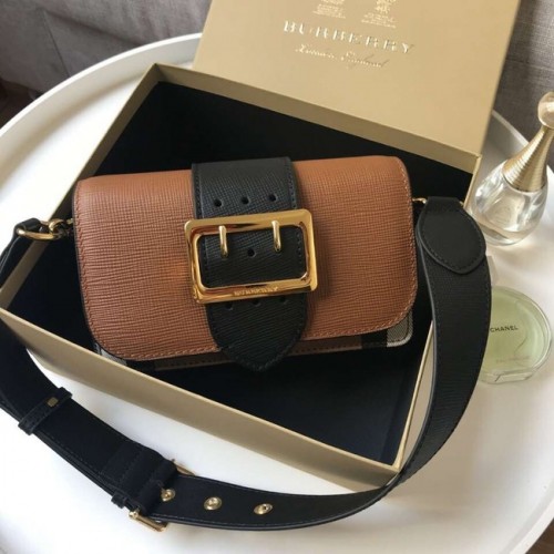 BURBERRY Torebka typu crossbody ze skóry Hampshire w kratkę vintage 24581 brązowa