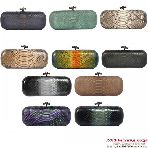 Kopertówki Bottega Veneta 8651L ze skóry pytona z węzłem