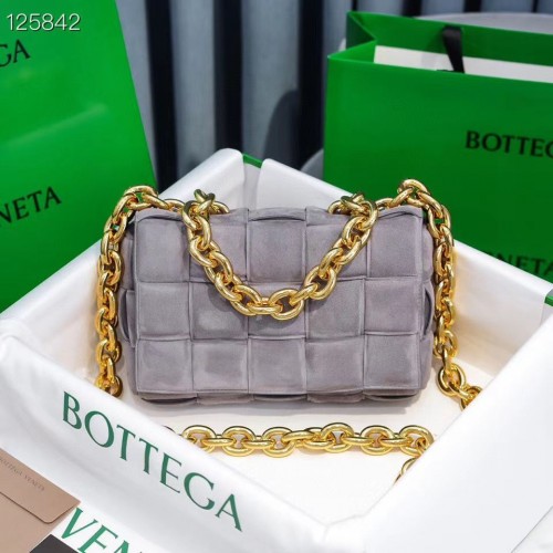 Bottega Veneta TORBA KASETOWA Z WYŚCIÓŁKĄ VELVET 591971 Szara