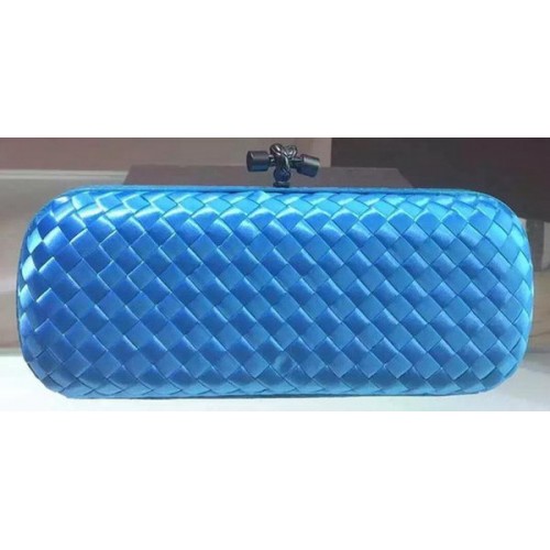 Kopertówka Bottega Veneta STRETCH Knot Sheepskin Leather Clutch BV8651 Light Blue