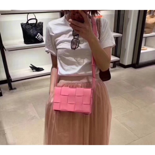 Bottega Veneta Sheepskin Weaving Original Leather 578004 rose