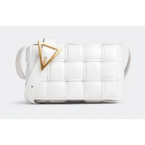 Bottega Veneta Small Padded Cassette 717506 biały