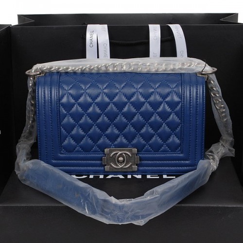 Torebka na ramię Chanel dla chłopców z klapką ze skóry owczej A58500 RoyalBlue