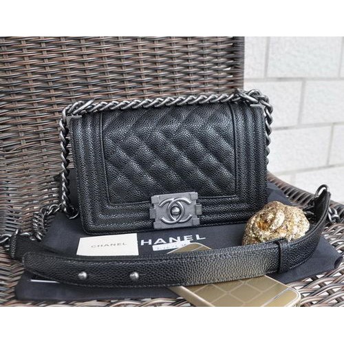 Torebka na ramię Chanel Boy Small Flap Cannage Pattern A67083 w kolorze czarnym
