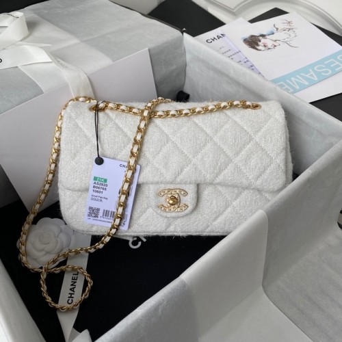 TOREBKA CHANEL MEDIUM FLAP BAG AS2820 BIAŁA
