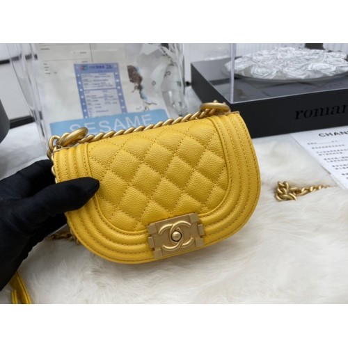 TORBA LISTONOSZKA CHANEL MINI BOY AS3351 żółta