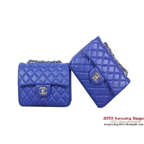 Torebka Chanel 1115 mini Classic Flap Bag z owczej skóry w kolorze niebieskim