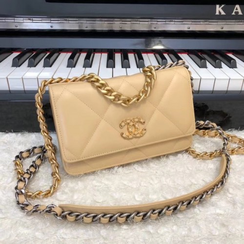 Portfel Chanel 19 Classic Sheepskin Leather Chain Wallet AP0957 morelowy