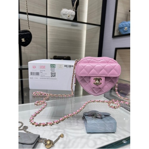 Torebka Chanel 2022S Love Heart mini z łańcuszkiem z jagnięcej skóry AO2784 różowa