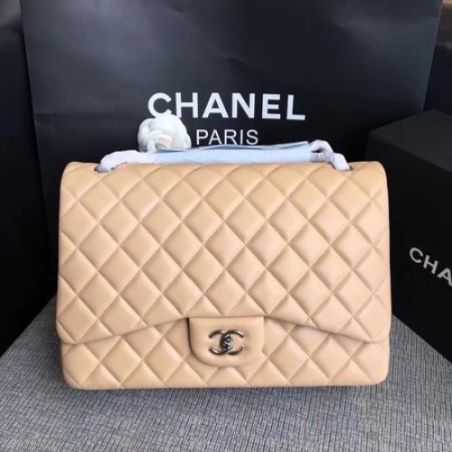Torebka Chanel Maxi Quilted Classic Flap Bag w kolorze morelowej skóry owczej A58601 Silver