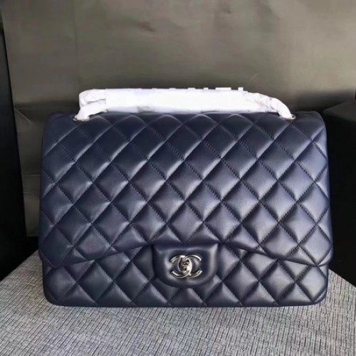 Torebka Chanel Maxi Quilted Classic Flap Bag w kolorze niebieskim, z owczej skóry, A58601, srebrna