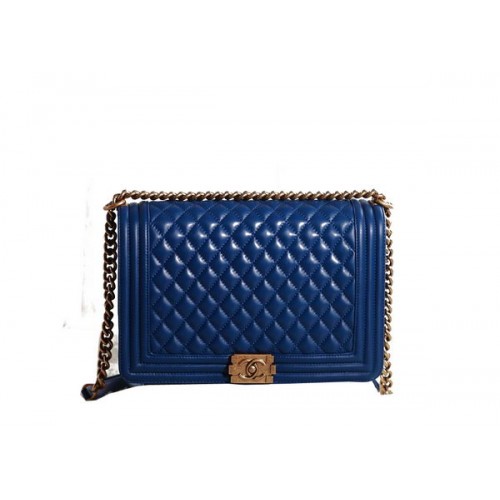 Torebka na ramię Chanel Boy z klapką w kolorze RoyalBlue Original Leather Gold
