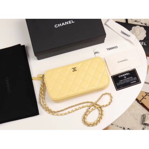 Chanel Calfskin Gold-Tone Metal A82527 żółty