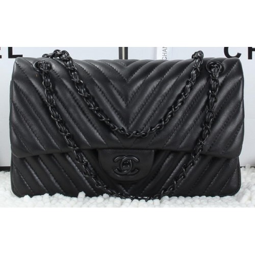 Torebka Chanel Classic Flap Bag z jagnięcej skóry z pikowaniem w jodełkę A01112 w kolorze czarnym