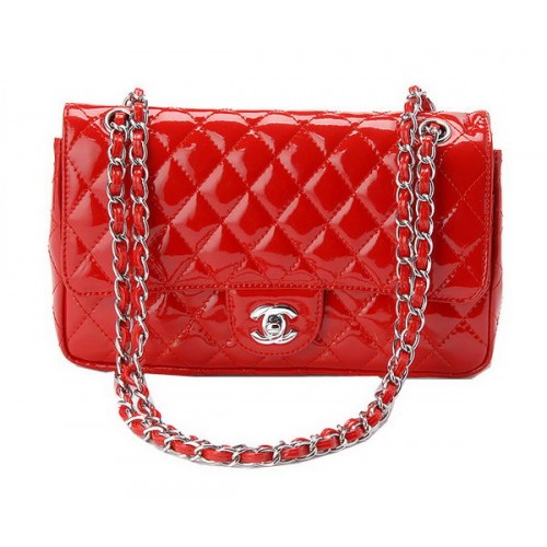 Torebka Chanel Classic Flap Bag z lakierowanej skóry CHA1113 w kolorze czerwonym