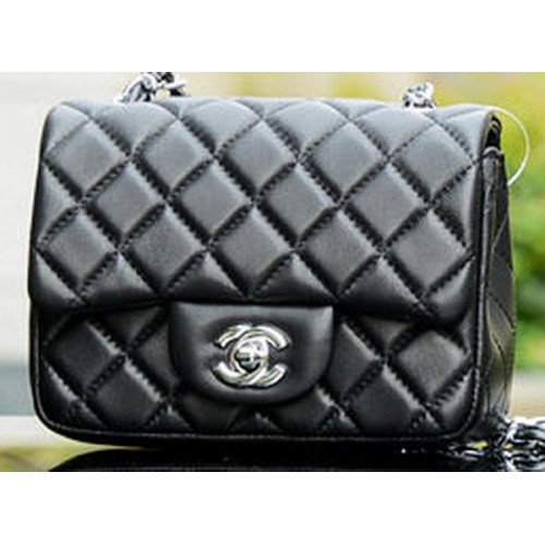 Torebka Chanel Classic MINI Flap Bag z czarnej skóry owczej A37585 w kolorze srebrnym