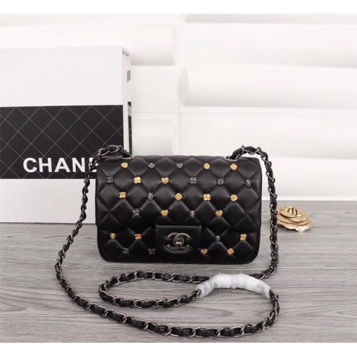 Torebka Chanel Classic Sheepskin Leather cross-body bag A1116 w kolorze czarnym i srebrnym z metalem