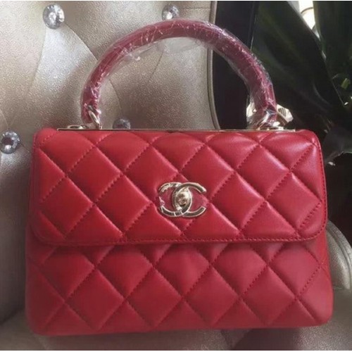 Torebka Chanel Classic Top Flap Bag z oryginalnej skóry owczej A92236 w kolorze czerwonym