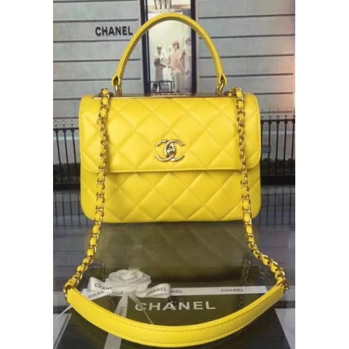 Torebka Chanel Classic Top Flap Bag z oryginalnej skóry owczej A92236 w kolorze żółtym