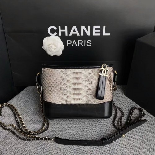 Torebka Chanel Gabrielle Mini Shoulder Bag Original Python Leather 8122A White