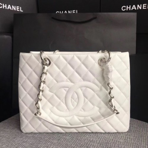 Torba na zakupy Chanel LE Boy Grand GST, biała, wzór Cannage, A50995, srebrna