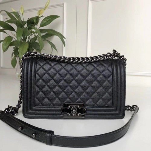 Torebka Chanel Leboy Original Calfskin Leather Shoulder Bag A67086 w kolorze czarnym, metalicznym