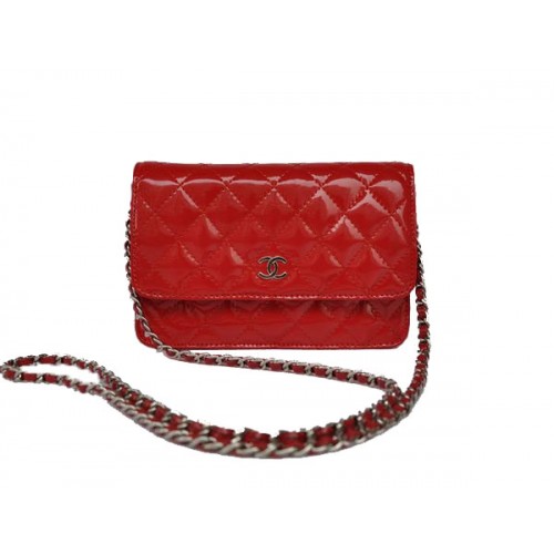 Tania torebka Chanel Mini Flap Bag A33814 w kolorze czerwonym, lakierowanym i srebrnym