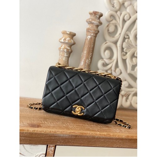 Torebka Chanel SMALL FLAP BAG z jagnięcej skóry, metal w kolorze złotym AS3367, czarna