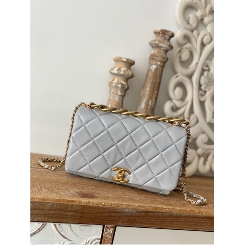 Torebka Chanel SMALL FLAP BAG z jagnięcej skóry, metal w odcieniu złota AS3367, jasnoszara