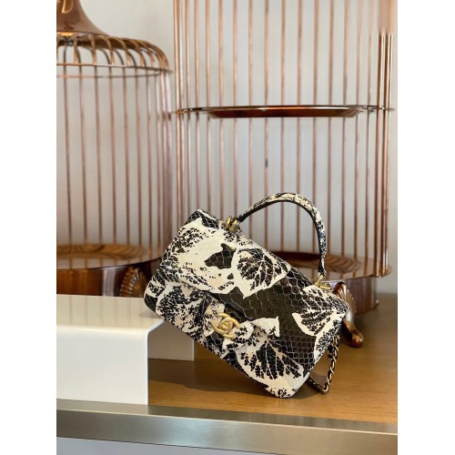 Torebka Chanel mini z klapką i rączką na górze AS2431 w kolorze czarno-białym