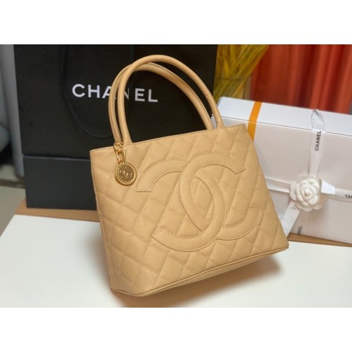 Torba Chanel Tote Bag z licowej skóry cielęcej i metalu w kolorze złotym AS1804 morelowa
