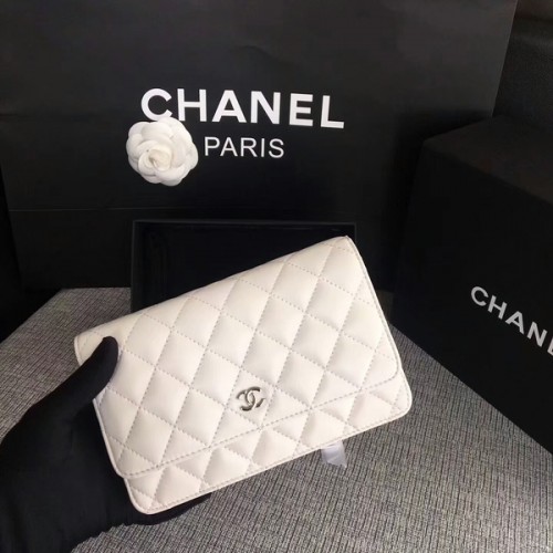 Torebka Chanel WOC Flap Bag, biała, oryginalna skóra owcza, 33814, srebrna