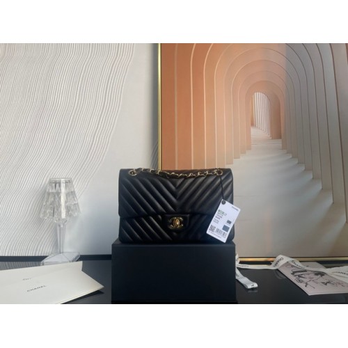 Klasyczna torebka Chanel Lambskin Gold Metal V01112 czarna