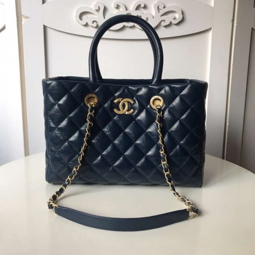 Duża torba na zakupy Chanel, postarzana skóra cielęca, metal w odcieniu złota, A57974, niebieska