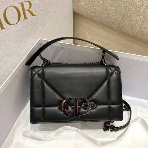 DIOR 30 MONTAIGNE TOREBKA Z PASKIEM NA RAMIĘ I UCHWYTEM S32698 CZARNA