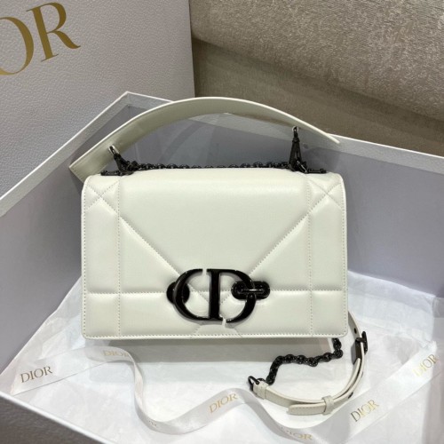DIOR 30 MONTAIGNE TOREBKA Z PASKIEM NA RAMIĘ I UCHWYTEM S32698 BIAŁA
