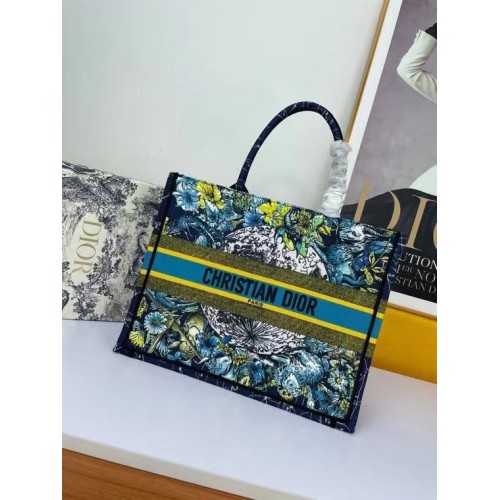 TORBA DIOR BOOK TOTE Blue Dior Constellation Haft M1297ZR