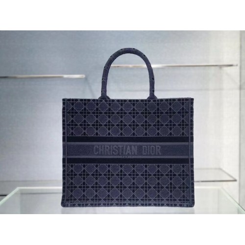 DIOR BOOK TOTE niebieski Cannage haftowany aksamit M1286Z