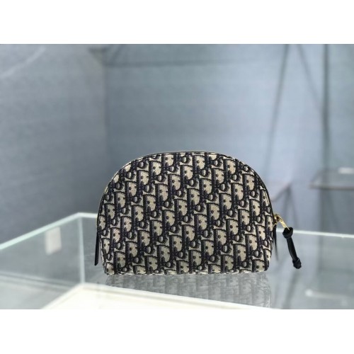 DIOR CARO KOSMETYCZKA C5610