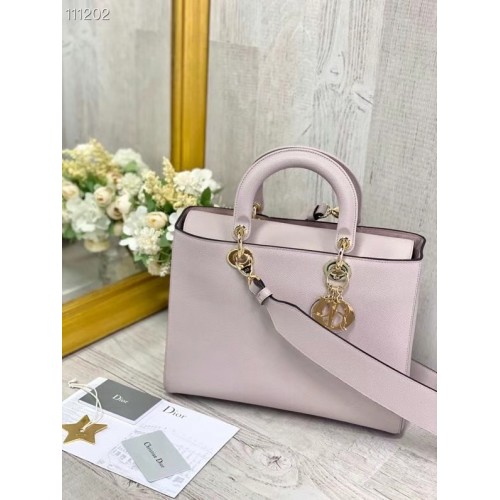 DIOR LADY BAG Gradient Cannage Lambskin M0584 jasnoróżowy