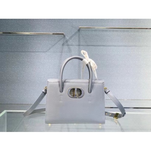 DIOR MEDIUM ST HONORE TOTE Grained Calfskin M9321UMBA sky blue