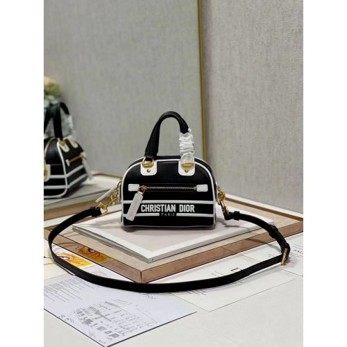 Mała skórzana torba DIOR C9201 czarna