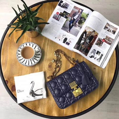 TORBA Z KLAPĄ DIORADDICT Z NIEBIESKIEJ SKÓRY JANNEJ M5818