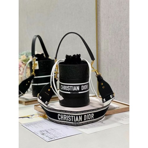 Torebka typu bucket Dior Bubble Maple Leaf Embossing Calfski Skin C9300 w kolorze czarnym