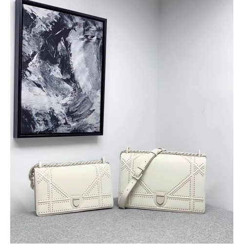 Dior ULTRAMATTE DIORAMA-TAS M0422S White