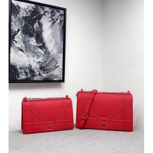 Dior ULTRAMATTE DIORAMA-TAS M0422S red