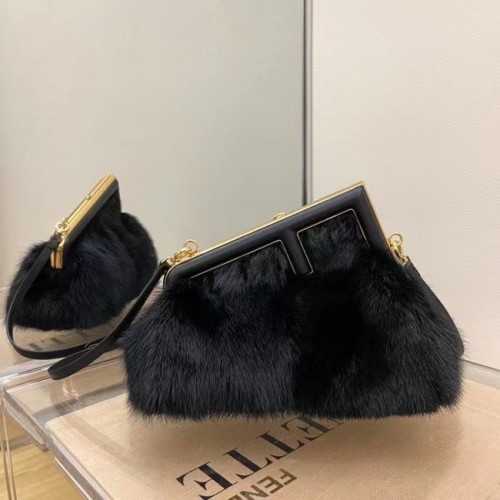 FENDI FIRST SMALL czarna torebka z norek 8BP129A