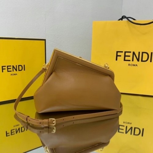 Torebka skórzana FENDI FIRST SMALL 8BP129A karmelowa